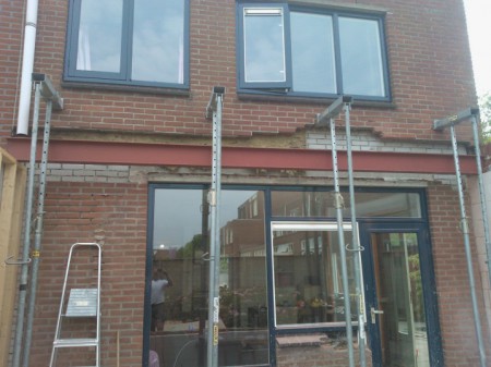 aanvangen voor de aanbouw